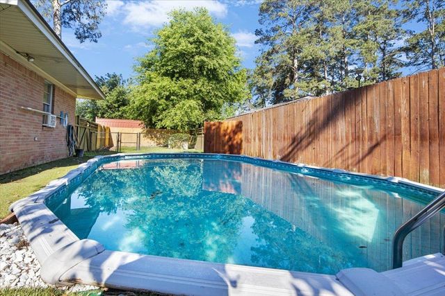 400 W Perry Pl, Carthage, TX 75633