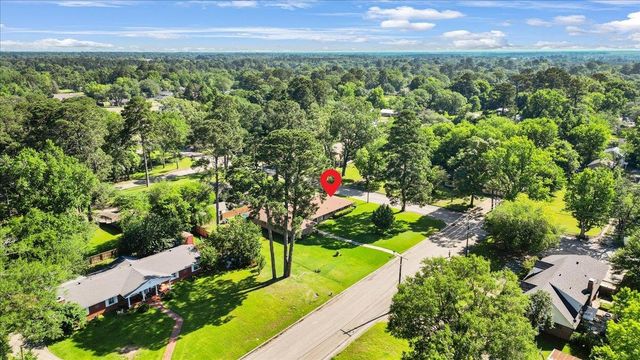 400 W Perry Pl, Carthage, TX 75633