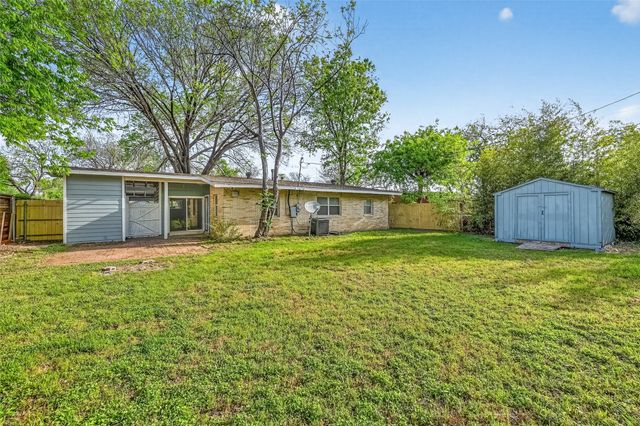 2116 Marilyn Lane, Arlington, TX 76010