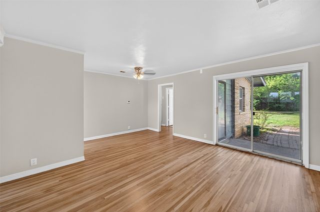 2116 Marilyn Lane, Arlington, TX 76010