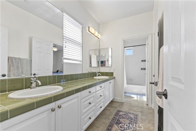 380 Highland Oaks Court, Fallbrook, CA 92028