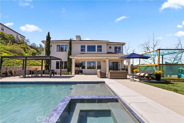 380 Highland Oaks Court, Fallbrook, CA 92028