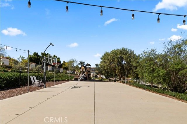 380 Highland Oaks Court, Fallbrook, CA 92028