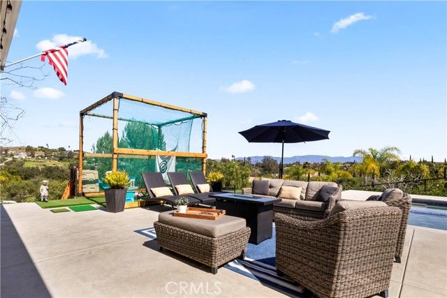 380 Highland Oaks Court, Fallbrook, CA 92028