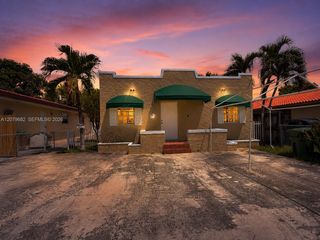 3655 SW 24th Terrace 1, Miami, FL 33145