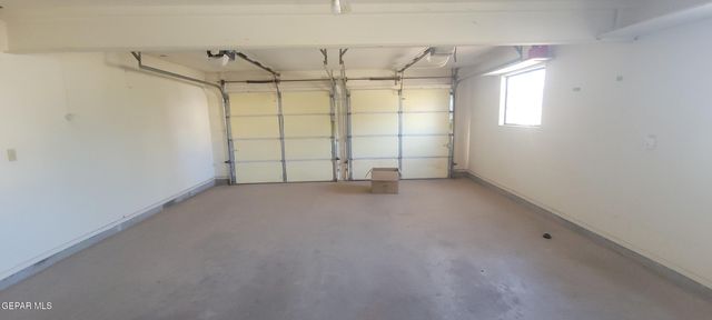 628 BLUFF CANYON Circle, El Paso, TX 79912