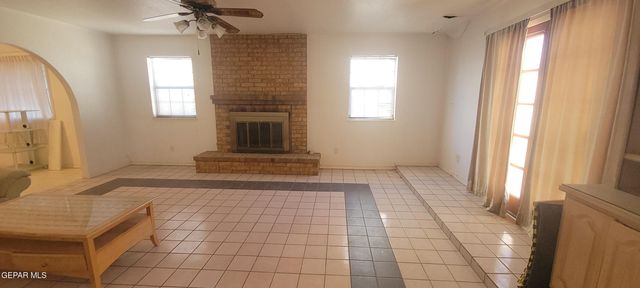 628 BLUFF CANYON Circle, El Paso, TX 79912