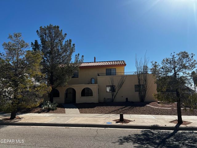 628 BLUFF CANYON Circle, El Paso, TX 79912