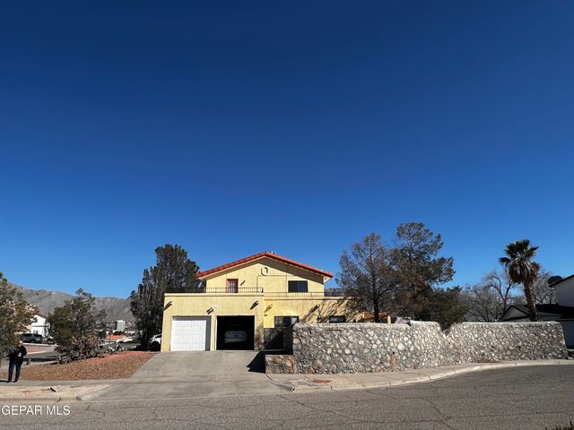 628 BLUFF CANYON Circle, El Paso, TX 79912