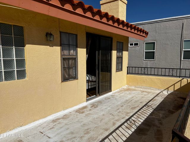 628 BLUFF CANYON Circle, El Paso, TX 79912
