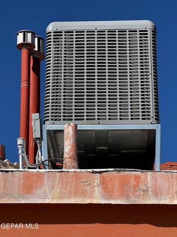 628 BLUFF CANYON Circle, El Paso, TX 79912