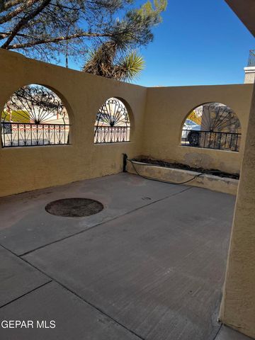 628 BLUFF CANYON Circle, El Paso, TX 79912