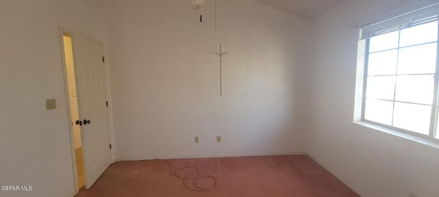 628 BLUFF CANYON Circle, El Paso, TX 79912