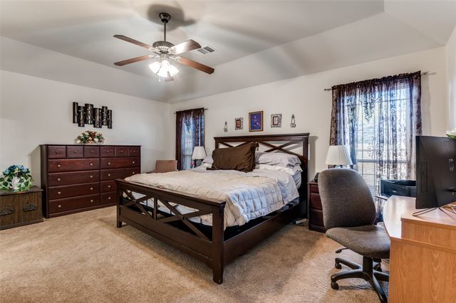 2823 Traildust Drive, Dallas, TX 75237