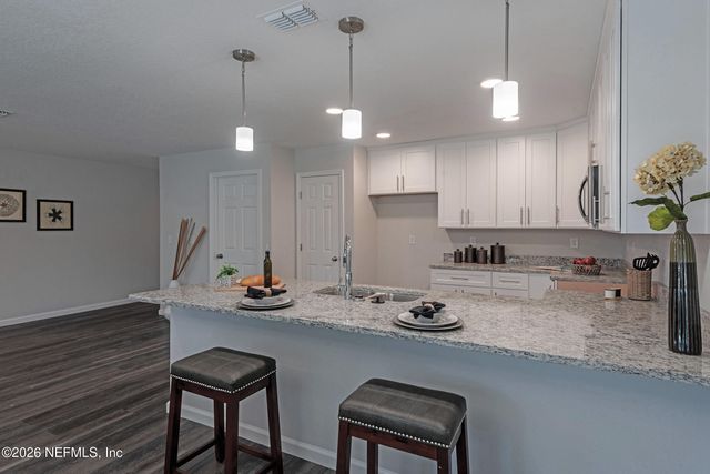 2226 LONGREENE Road S, Jacksonville, FL 32218