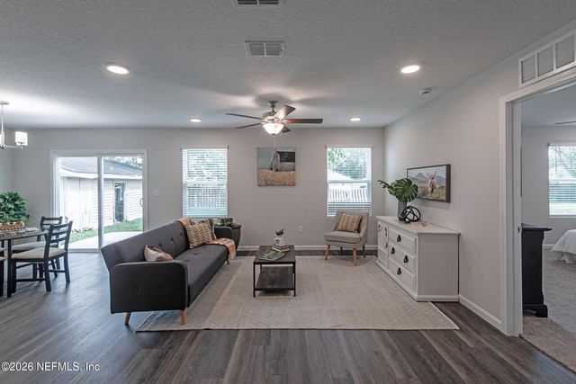 2226 LONGREENE Road S, Jacksonville, FL 32218