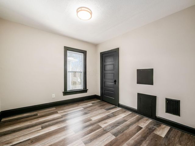 1633-1635 E Greenway Avenue, Columbus, OH 43203