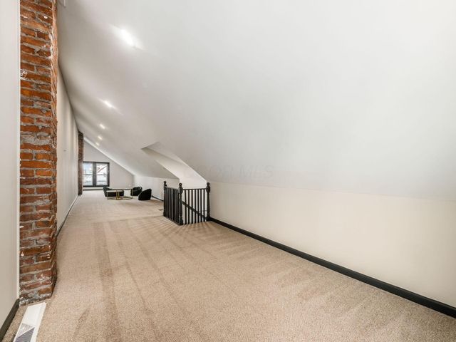 1633-1635 E Greenway Avenue, Columbus, OH 43203