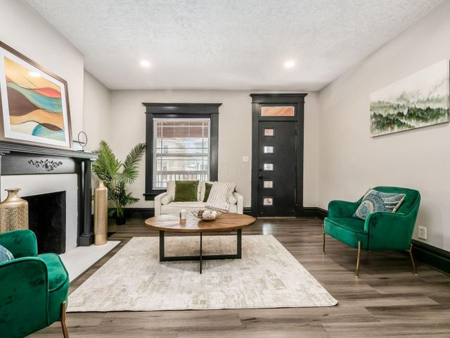 1633-1635 E Greenway Avenue, Columbus, OH 43203