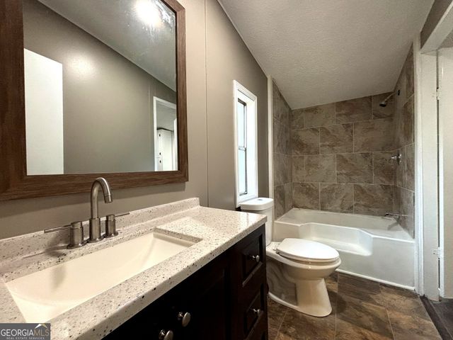 69 Pawnee Path, Locust Grove, GA 30248