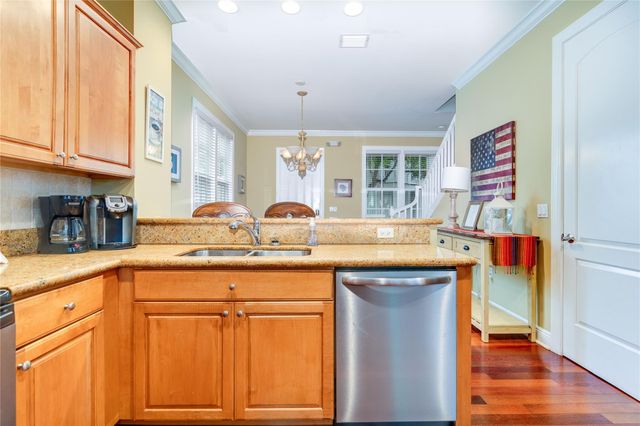 102 Anglers Way, Islamorada, FL 33036