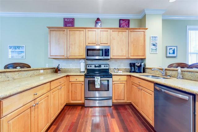 102 Anglers Way, Islamorada, FL 33036