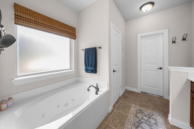 508 Oak Forest Court, Kennedale, TX 76060