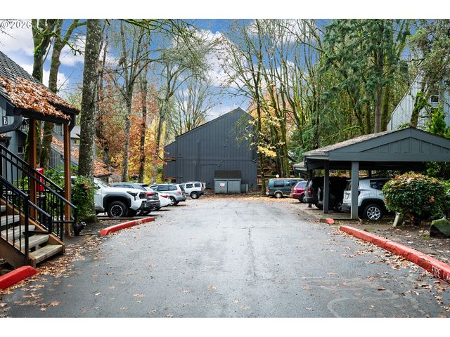 100 KERR Pkwy, Lake Oswego, OR 97035