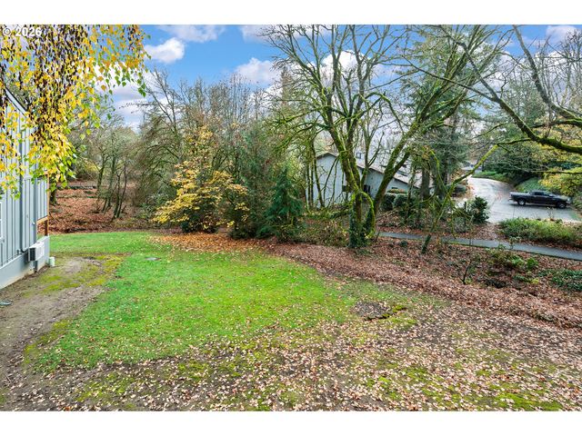 100 KERR Pkwy, Lake Oswego, OR 97035