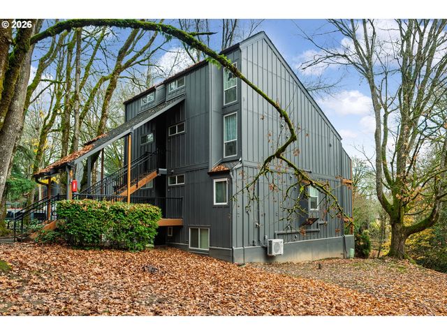 100 KERR Pkwy, Lake Oswego, OR 97035