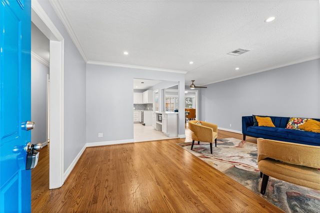 4811 Stillbrooke Drive, Houston, TX 77035