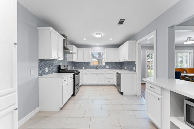 4811 Stillbrooke Drive, Houston, TX 77035