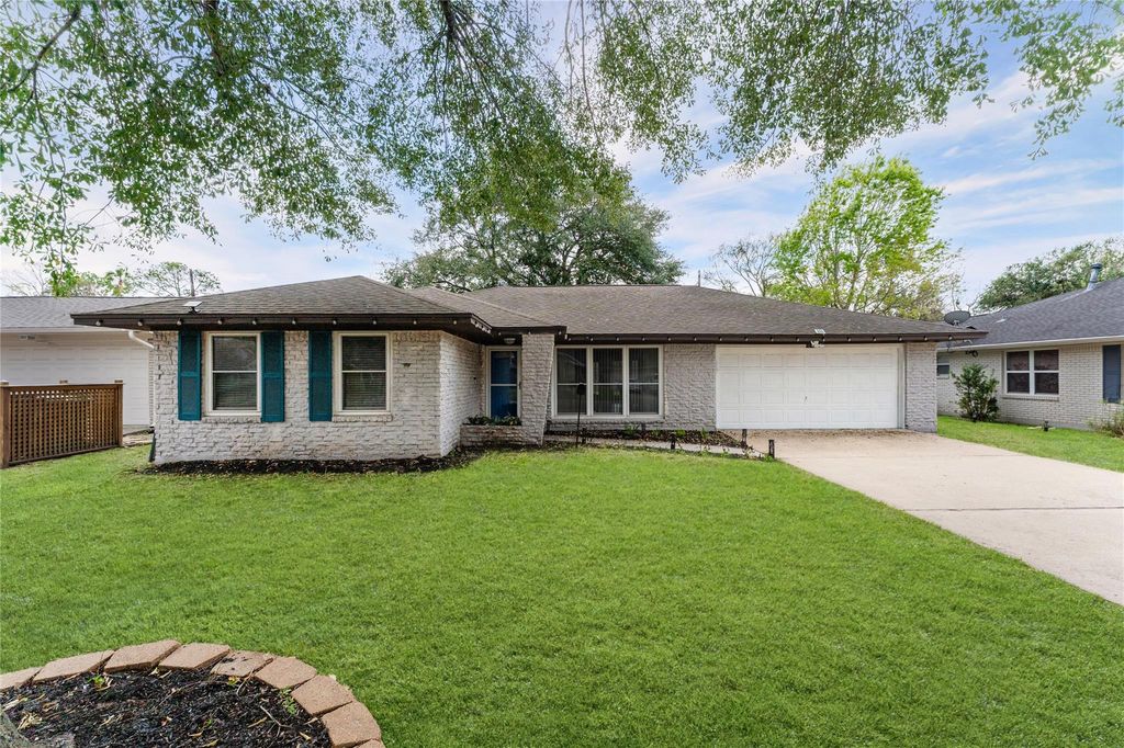 4811 Stillbrooke Drive, Houston, TX 77035