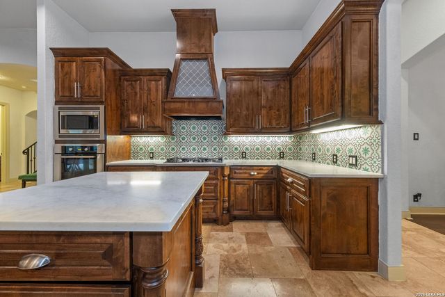 1955 OAKLAND BND, San Antonio, TX 78258