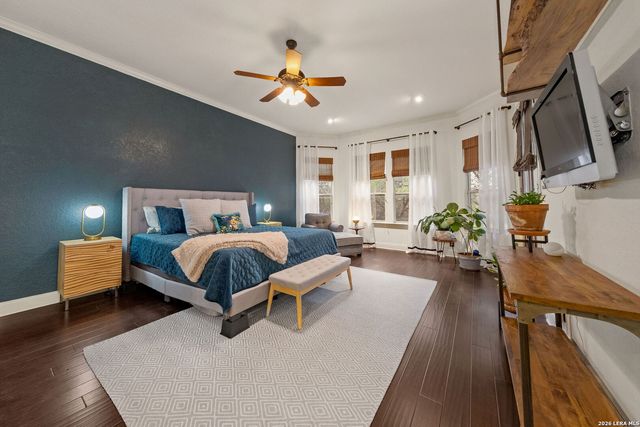 1955 OAKLAND BND, San Antonio, TX 78258