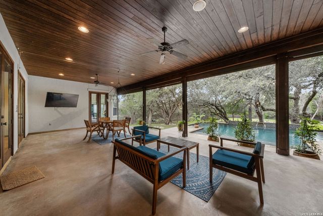 1955 OAKLAND BND, San Antonio, TX 78258