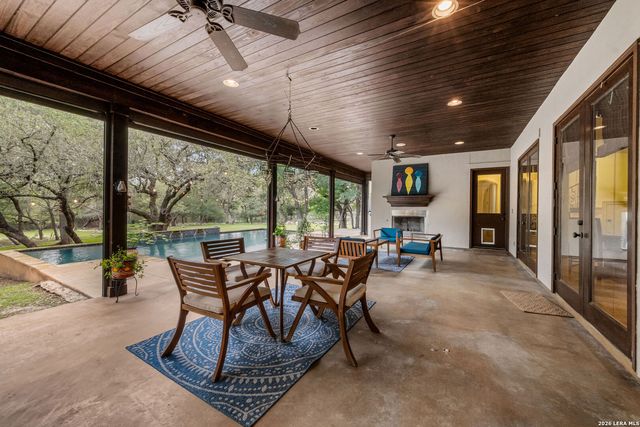 1955 OAKLAND BND, San Antonio, TX 78258