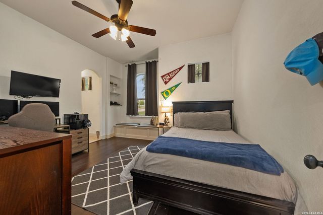 1955 OAKLAND BND, San Antonio, TX 78258