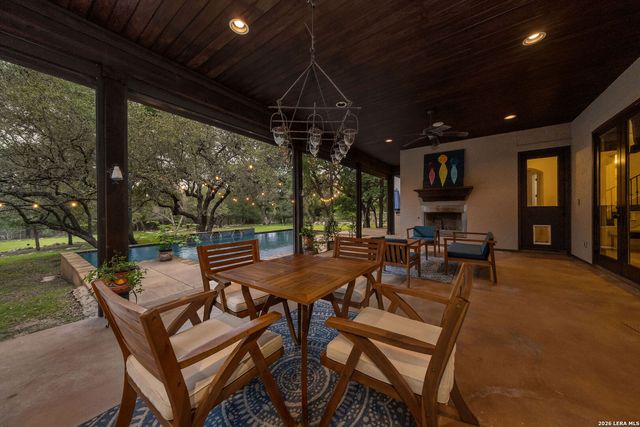 1955 OAKLAND BND, San Antonio, TX 78258
