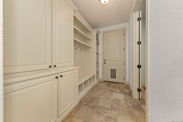 1955 OAKLAND BND, San Antonio, TX 78258