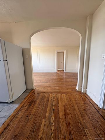 30 Locust Hill Avenue 7E, Yonkers, NY 10701