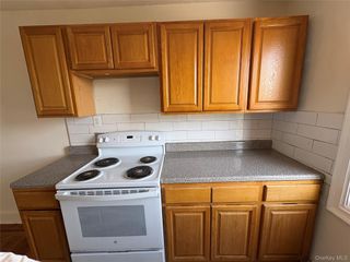 30 Locust Hill Avenue 7E, Yonkers, NY 10701