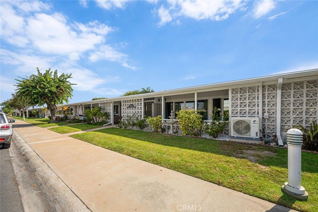 13840 Canoe Brook Drive 6D, Seal Beach, CA 90740 — photo 2