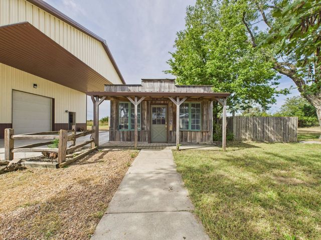 5601 N 127th St E, Wichita, KS 67226