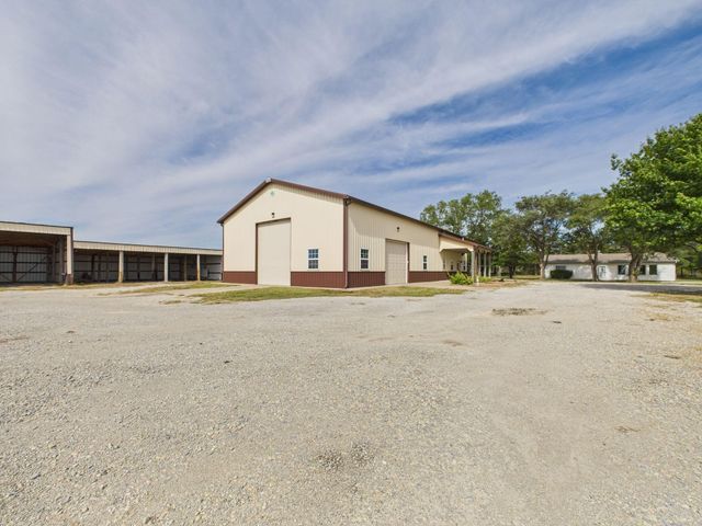 5601 N 127th St E, Wichita, KS 67226