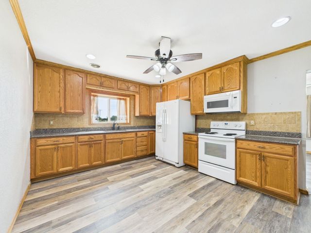 5601 N 127th St E, Wichita, KS 67226