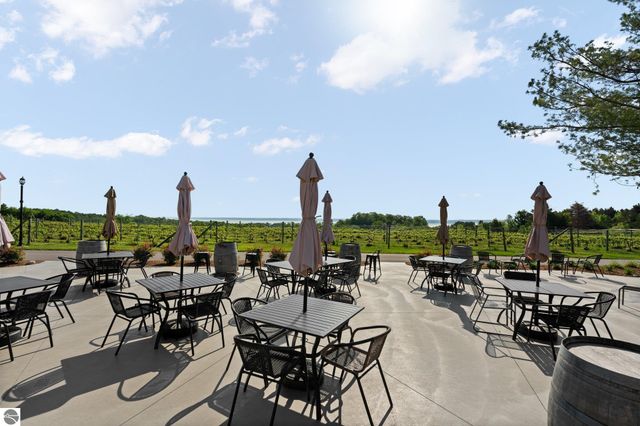 10343 E Hilltop Road, Suttons Bay, MI 49682