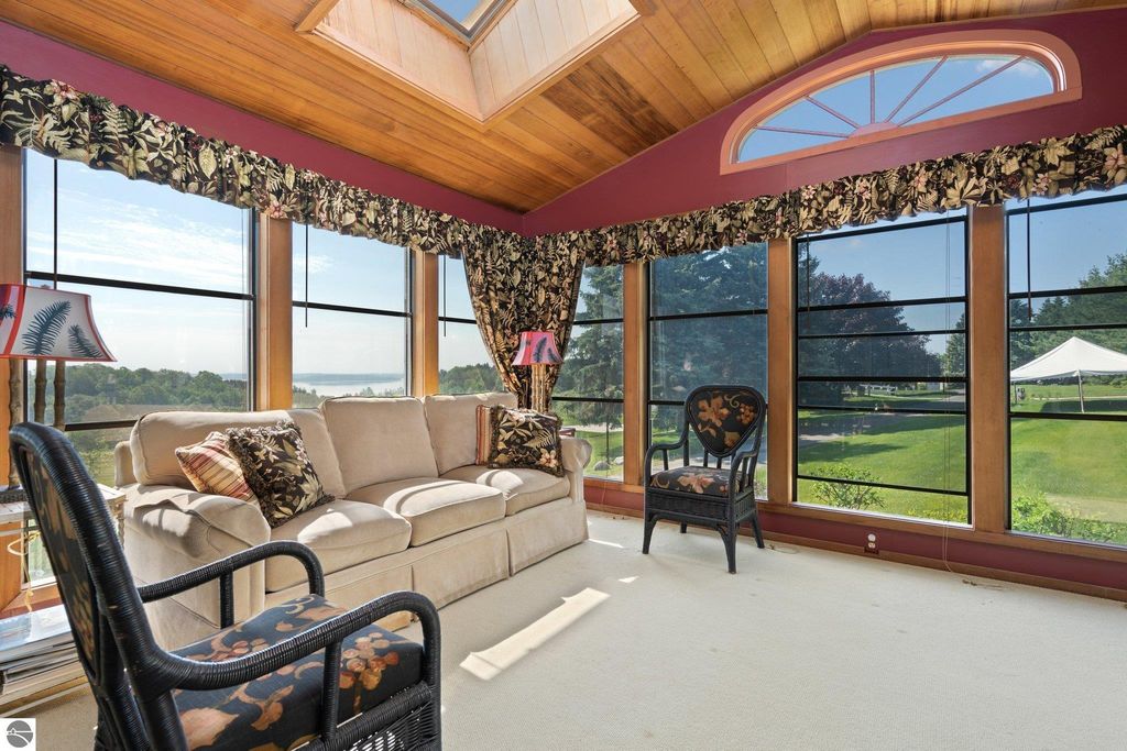 Image 13 of property listing at 10343 E Hilltop Road, Suttons Bay, MI 49682