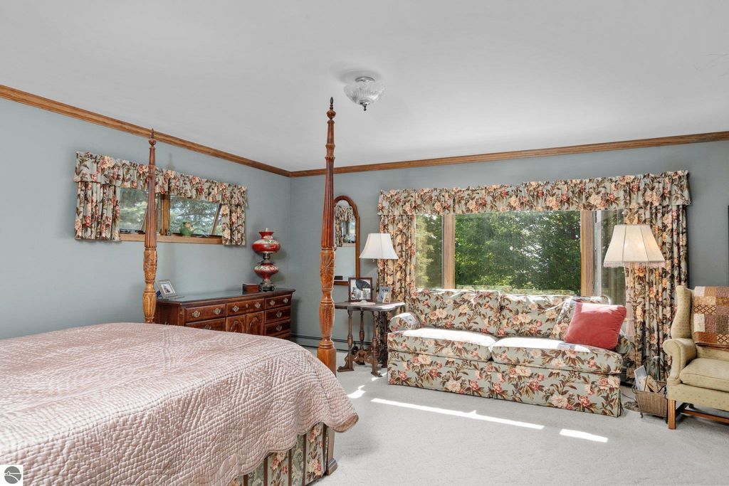 Image 15 of property listing at 10343 E Hilltop Road, Suttons Bay, MI 49682