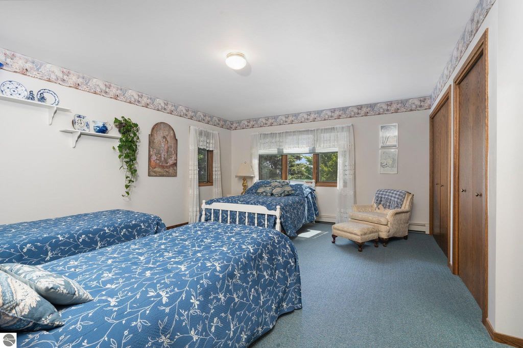 Image 17 of property listing at 10343 E Hilltop Road, Suttons Bay, MI 49682